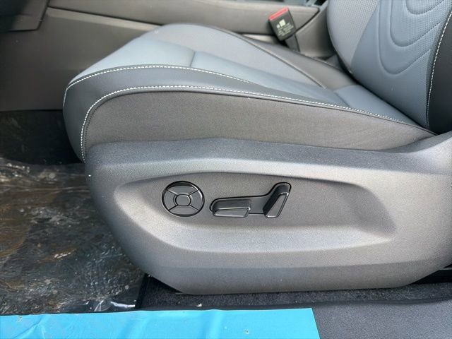 New 2026 Volkswagen Tiguan SE image 22