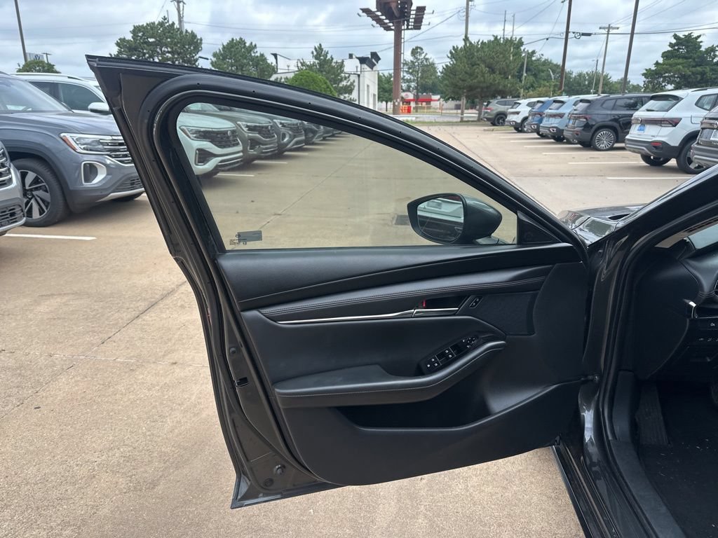 Used 2025 MAZDA MAZDA3 s FWD image 14