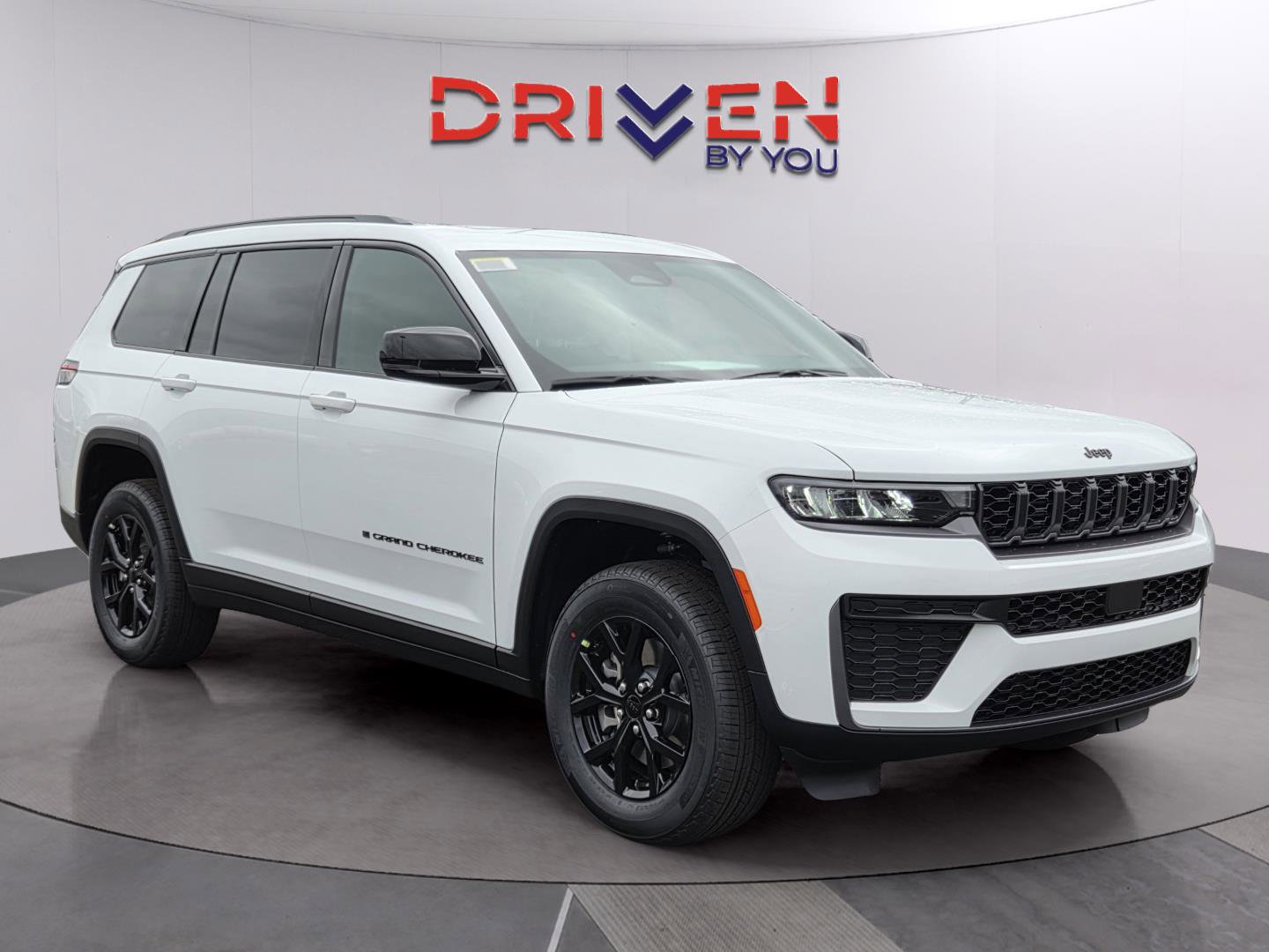 New 2026 Jeep Grand Cherokee L 2WD image 7