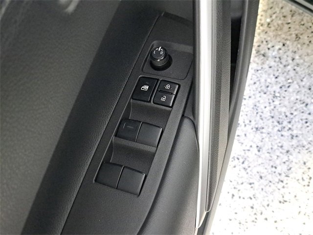 Used 2024 Toyota Corolla Cross AWD Hybrid image 22