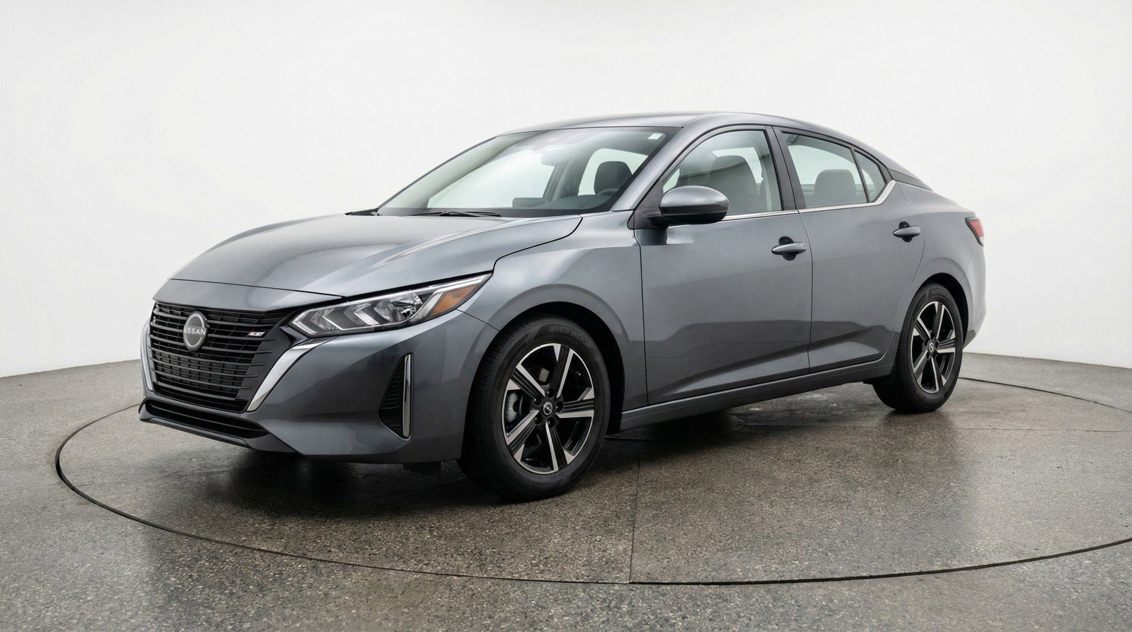 Used 2025 Nissan Sentra SV image 3