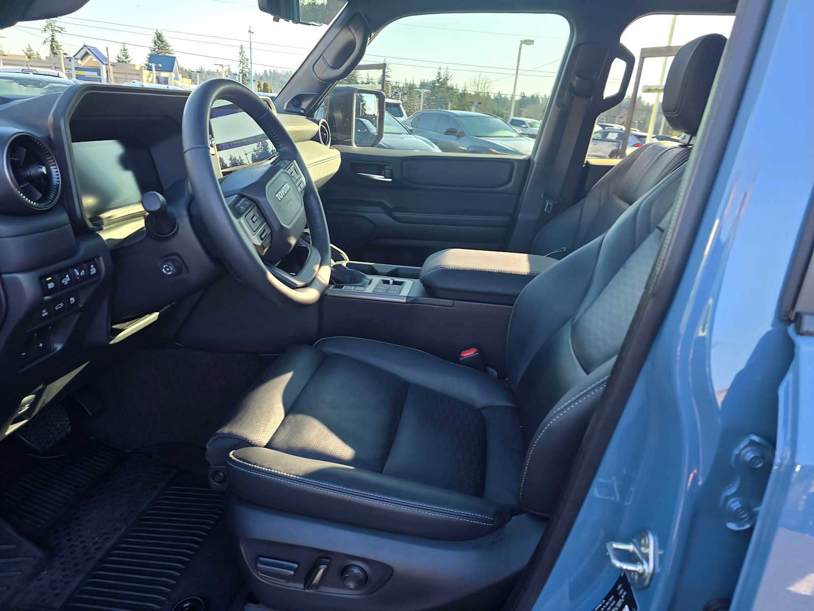 Certified 2024 Toyota Land Cruiser image 23