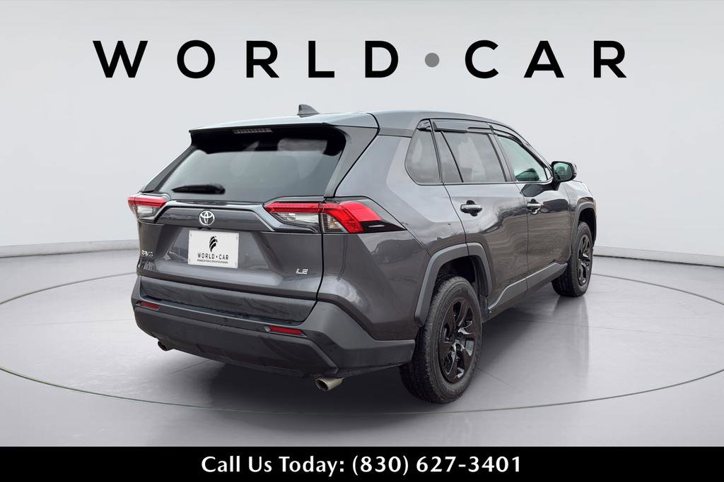 Used 2023 Toyota RAV4 LE image 17