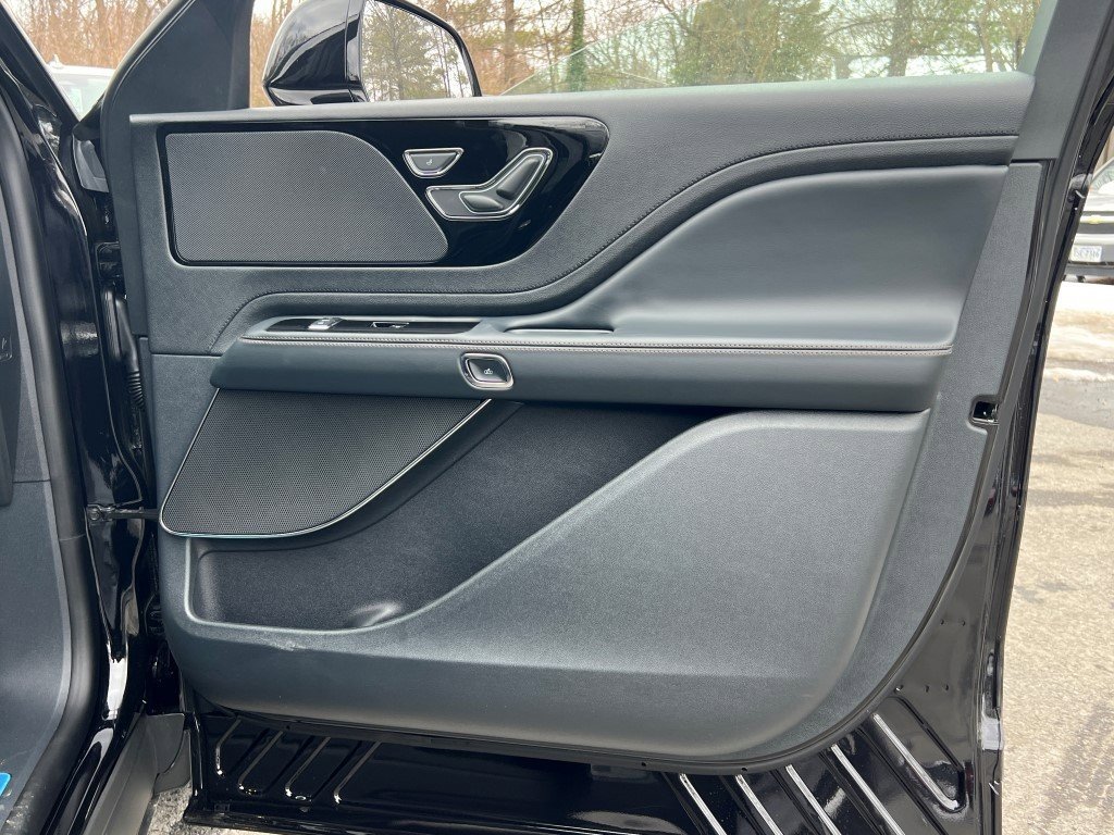 New 2026 Lincoln Aviator 2WD image 7