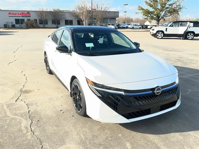 New 2026 Nissan Sentra SR w/ SR Premium Package image 2