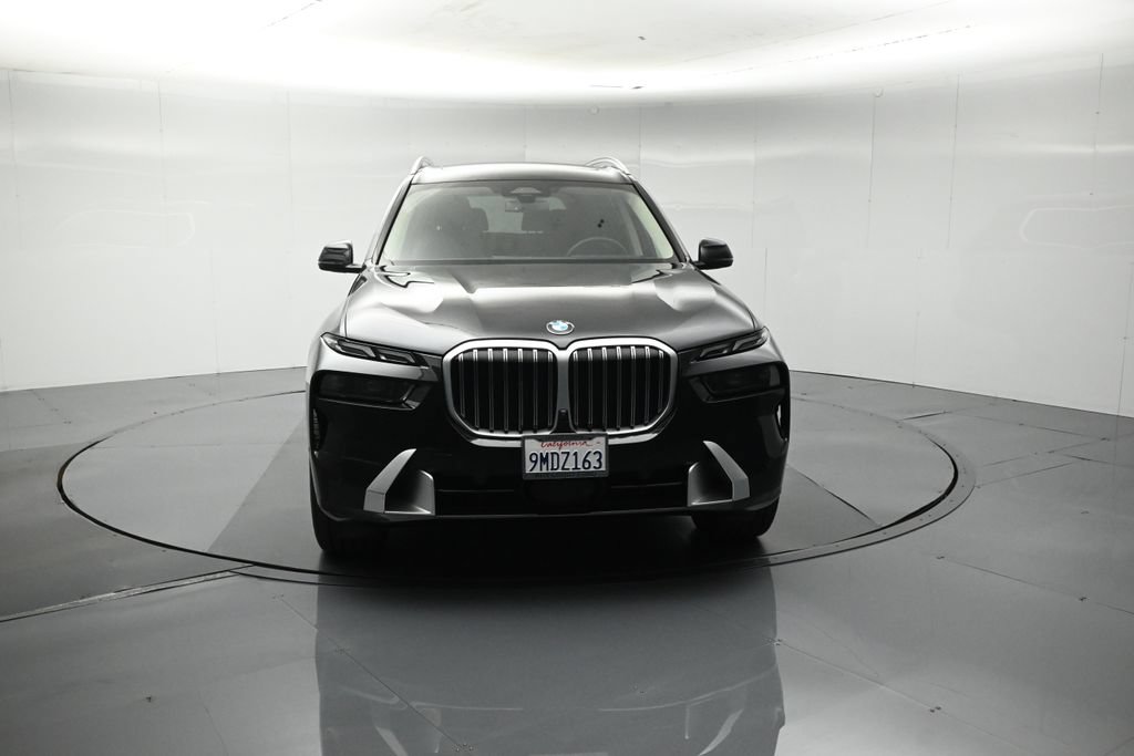 Used 2024 BMW X7 xDrive40i w/ Premium Package AWD/4WD image 4