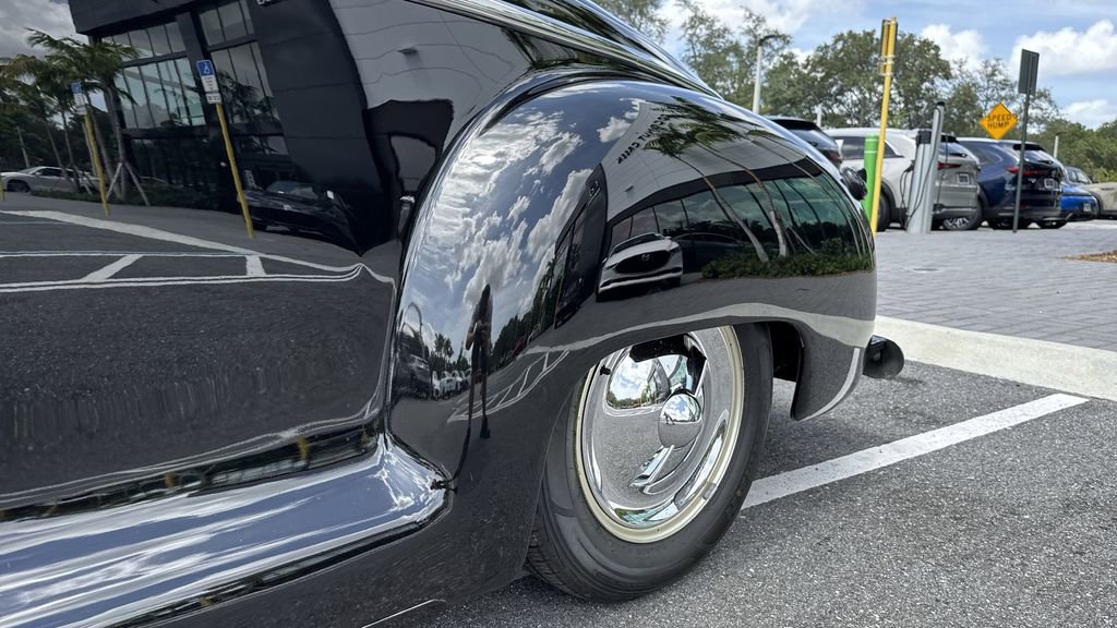 Used 2022 Chrysler Voyager LX image 33