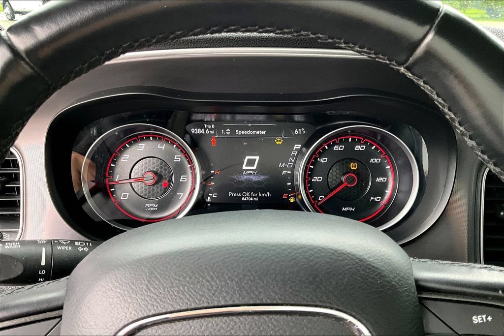 Used 2022 Dodge Charger SXT RWD image 16