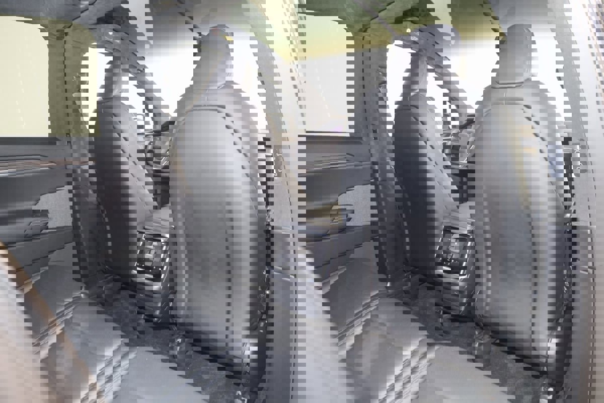 Used 2022 Tesla Model X image 16