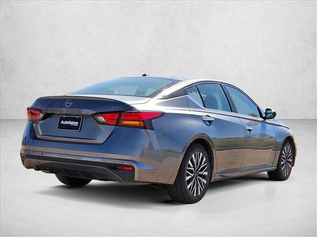 Used 2024 Nissan Altima 2.5 SV image 5