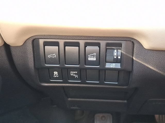 Used 2019 Subaru Ascent Limited AWD/4WD image 26
