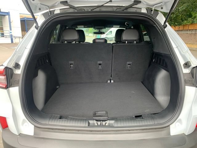 Certified 2025 Ford Escape ST-Line w/ Equipment Group 301A FWD image 6