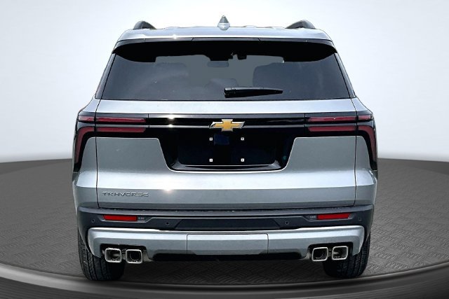 New 2027 Chevrolet Traverse LT w/ LPO, Floor Liner Package FWD image 4