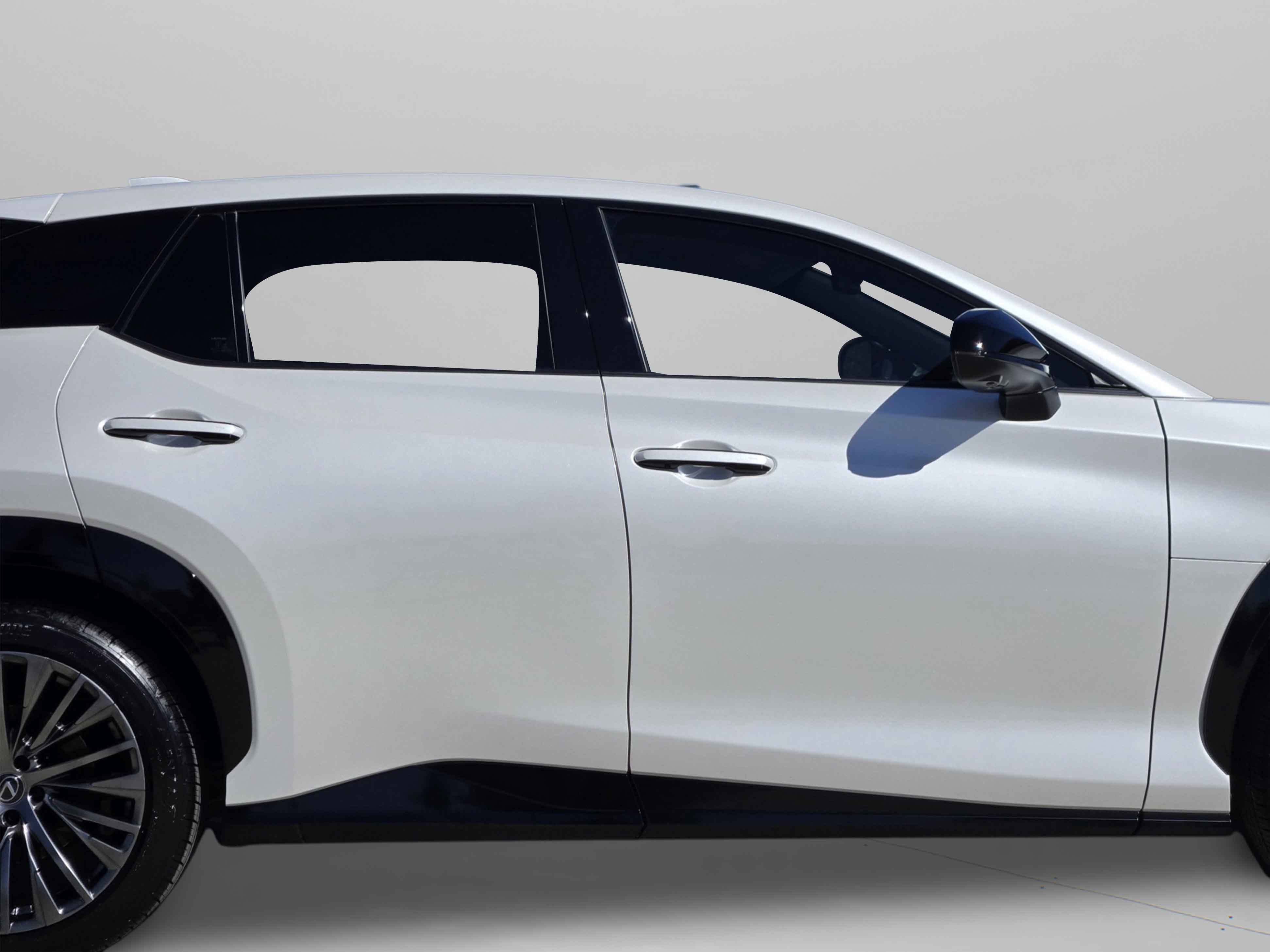 Used 2023 Lexus RZ 450e Premium w/ Accessory Package (Z1) image 34