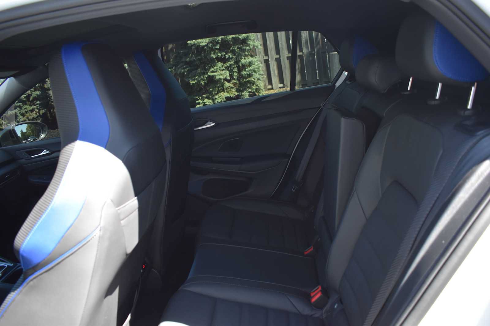 Used 2024 Volkswagen Golf R AWD/4WD image 16