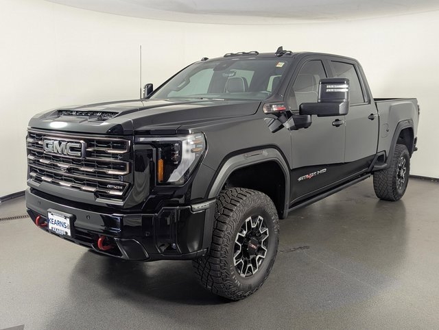 Used 2025 GMC Sierra 2500 AT4X image 4