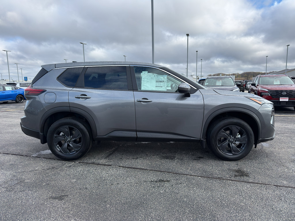 New 2026 Nissan Rogue SV AWD/4WD image 4