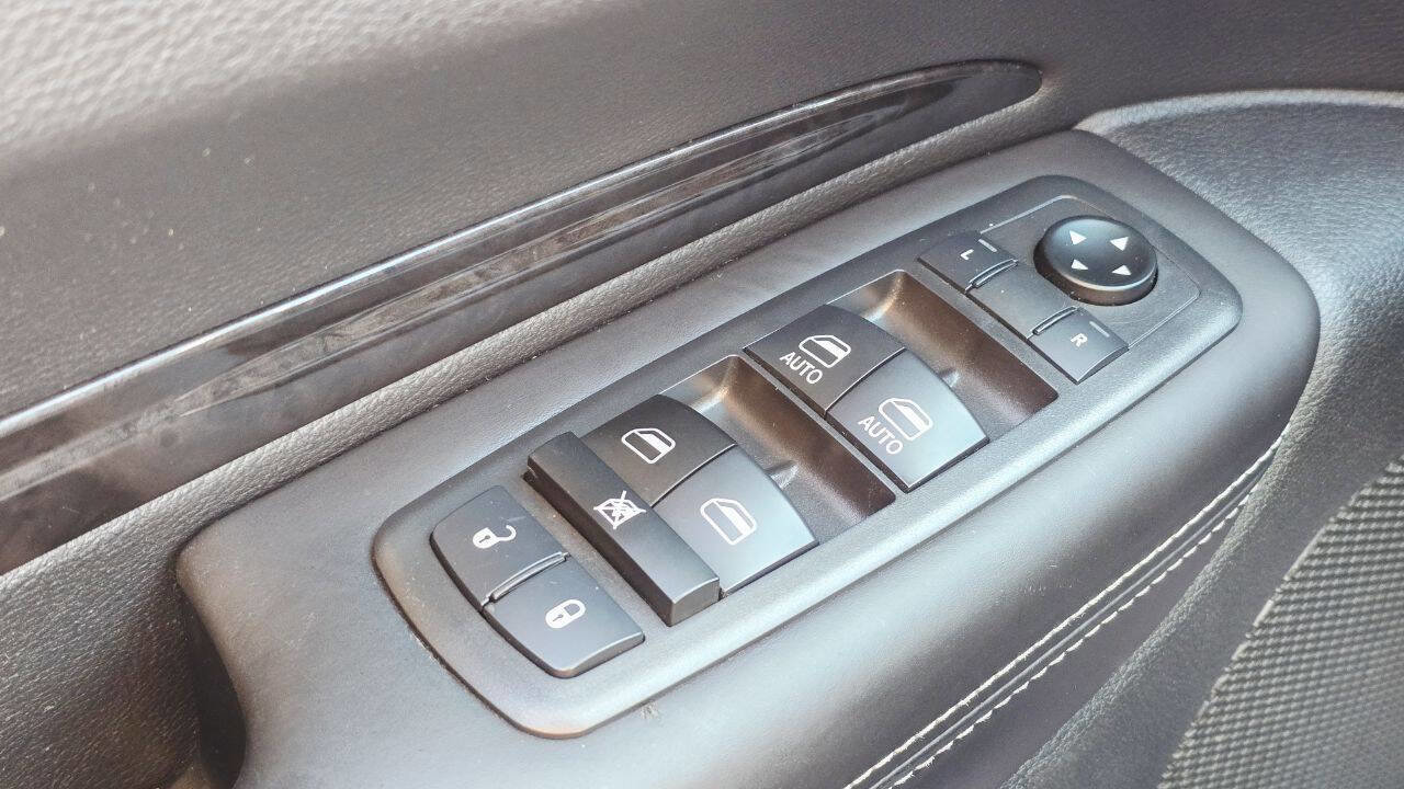 Used 2016 Dodge Durango Citadel w/ Technology Group AWD/4WD image 30