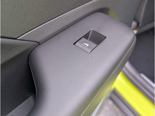 New 2026 Hyundai Kona SE AWD/4WD image 12