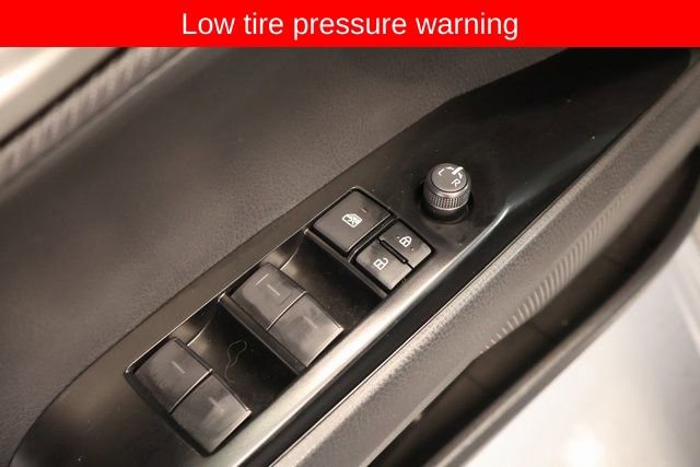 Used 2025 Toyota Camry SE image 13