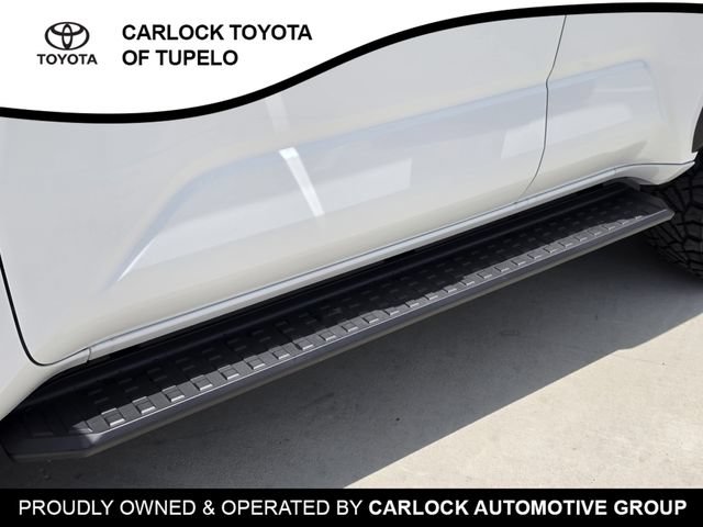 Used 2025 Toyota 4Runner TRD Off-Road Premium AWD/4WD image 38