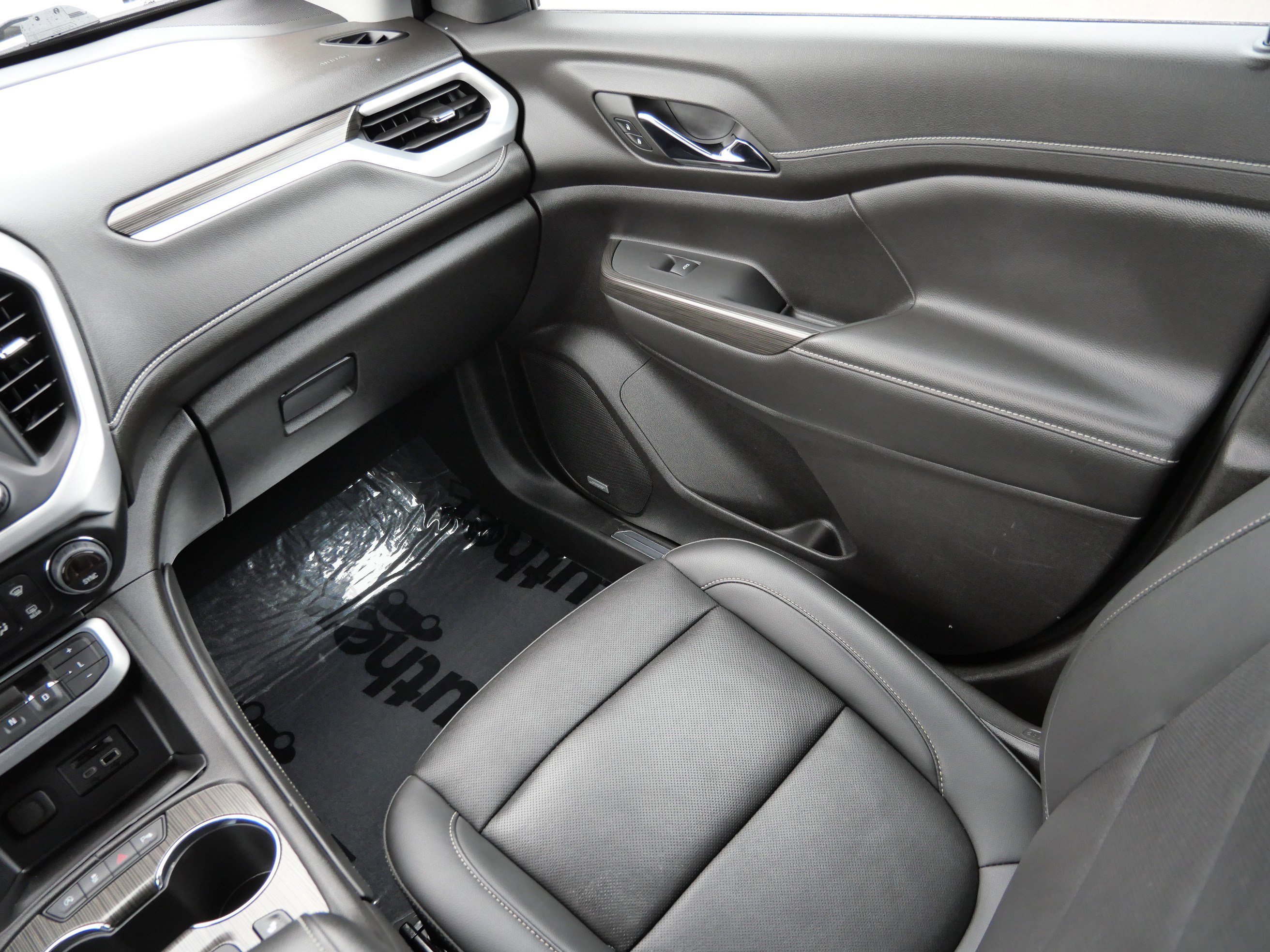 Used 2022 GMC Acadia SLT w/ Elevation Edition image 11