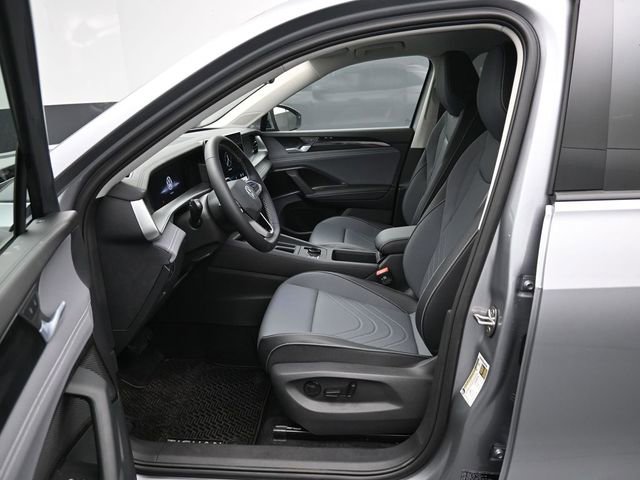 New 2026 Volkswagen Tiguan SE image 9