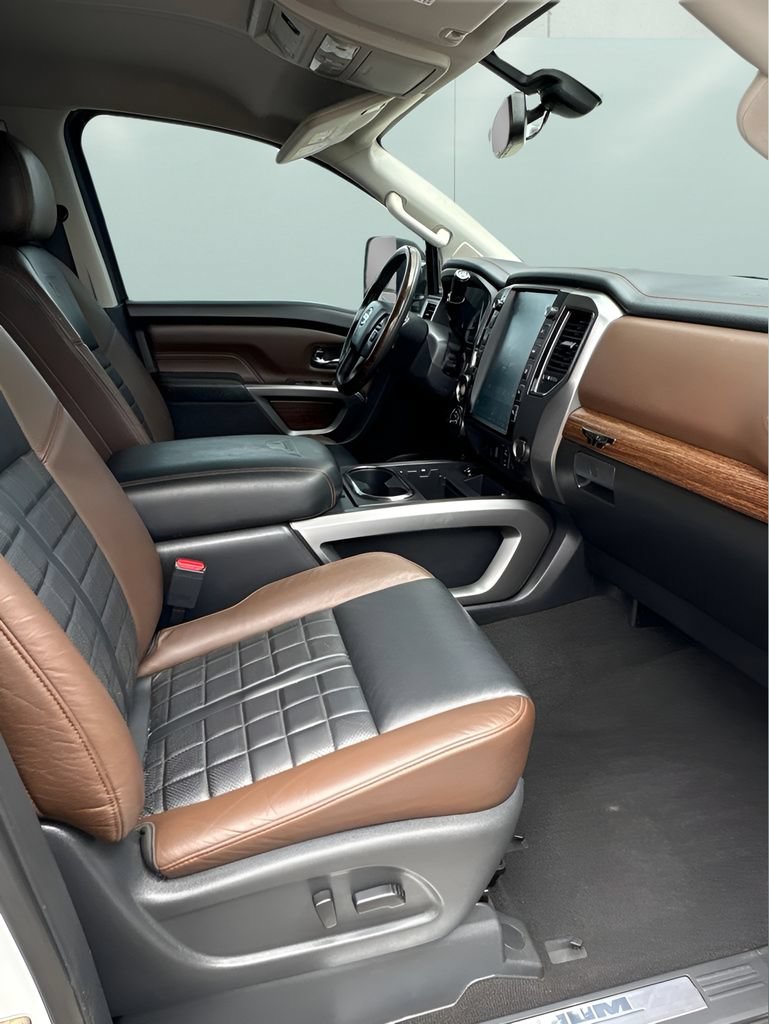 Used 2017 Nissan Titan Platinum Reserve AWD/4WD image 18