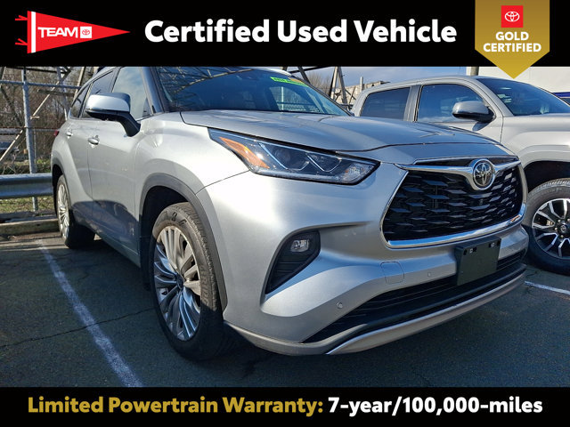 Used 2023 Toyota Highlander Platinum image 1