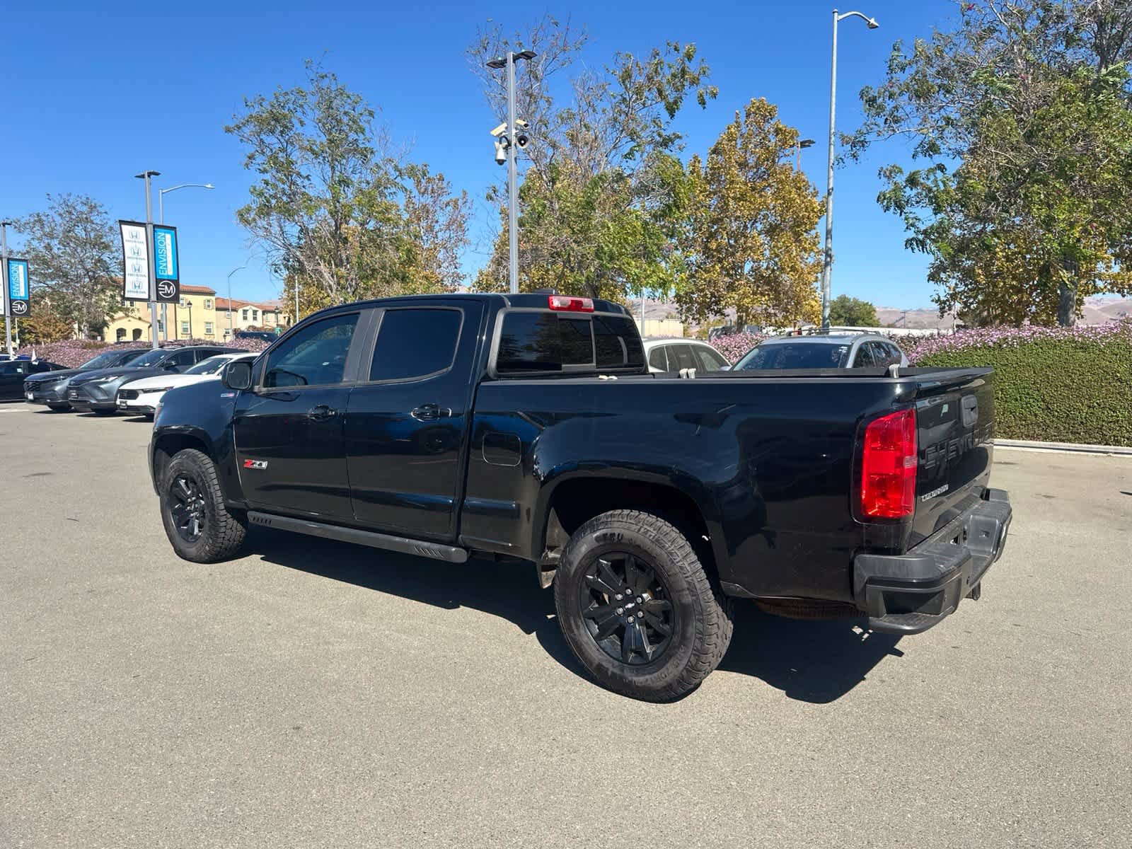 Used 2021 Chevrolet Colorado Z71 w/ Z71 Midnight Edition AWD/4WD image 4