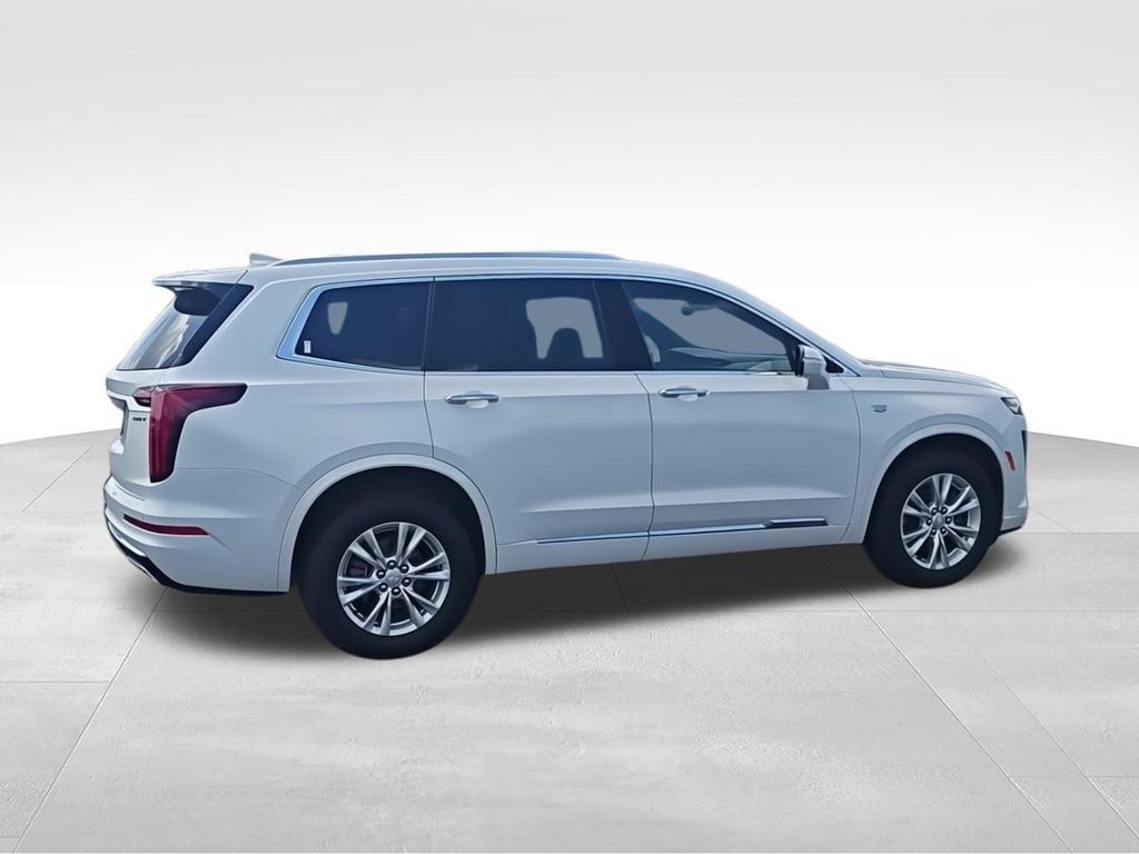 Used 2024 Cadillac XT6 Luxury AWD/4WD image 9
