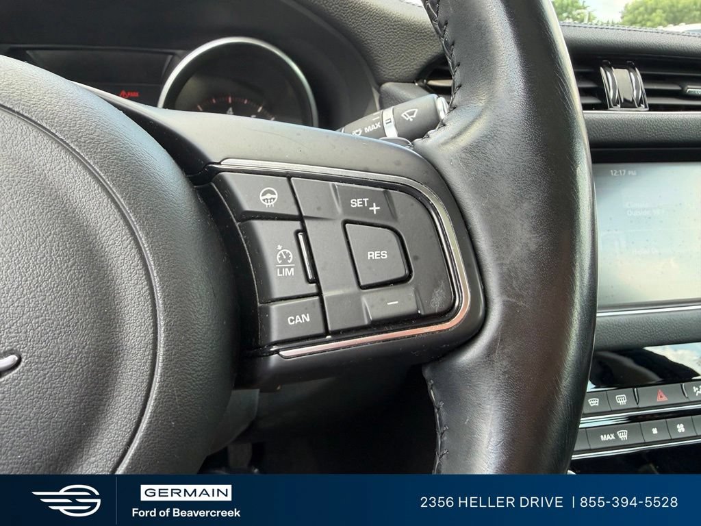 Used 2017 Jaguar XF Premium AWD/4WD image 25