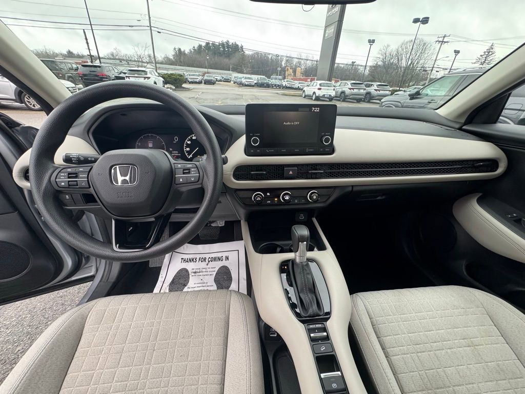 Used 2023 Honda HR-V LX image 13