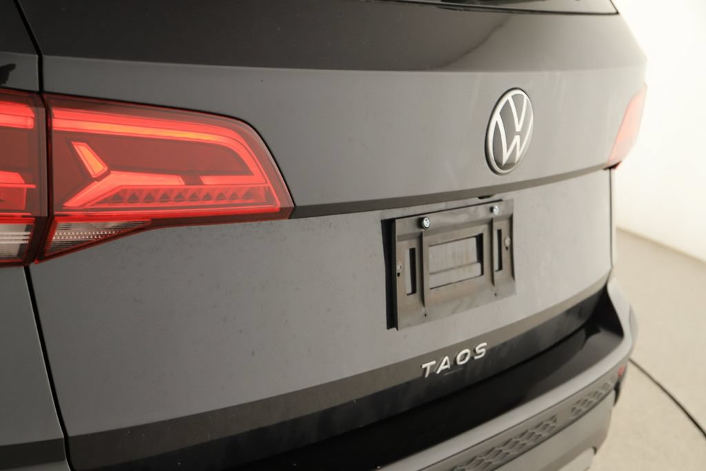 Used 2024 Volkswagen Taos S FWD image 30