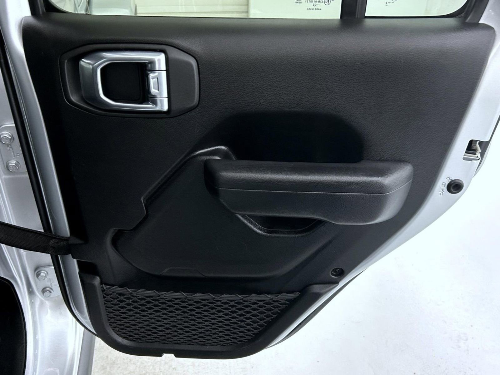 Used 2022 Jeep Gladiator Willys image 17