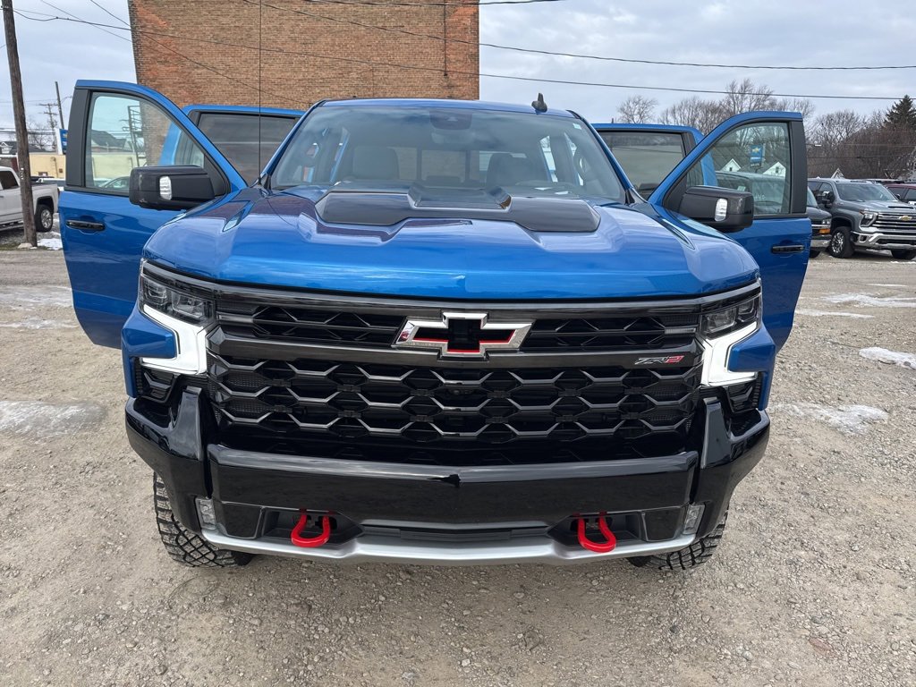 Used 2022 Chevrolet Silverado 1500 ZR2 w/ Technology Package image 37
