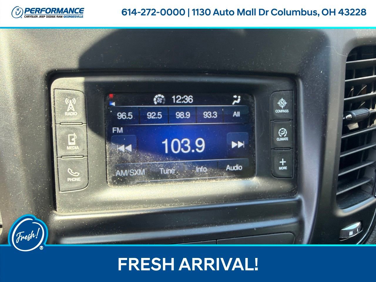 Used 2016 Chrysler 200 S FWD image 17