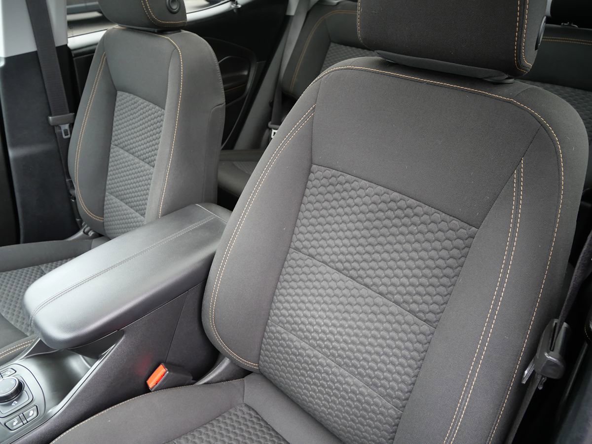 Used 2019 GMC Terrain SLE w/ Driver Convenience Package AWD/4WD image 11