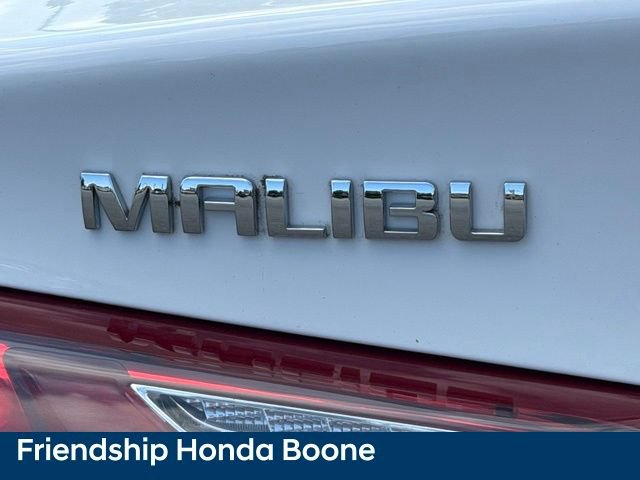 Used 2022 Chevrolet Malibu LT FWD image 12