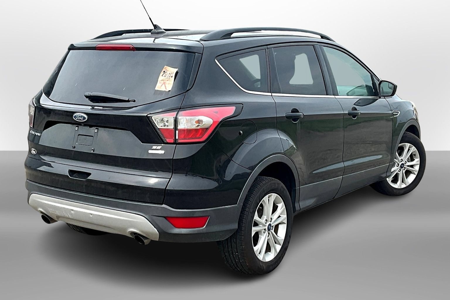 Used 2018 Ford Escape SE w/ SE Sync 3 Package FWD image 11
