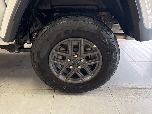 New 2026 Jeep Gladiator Sport AWD/4WD image 14
