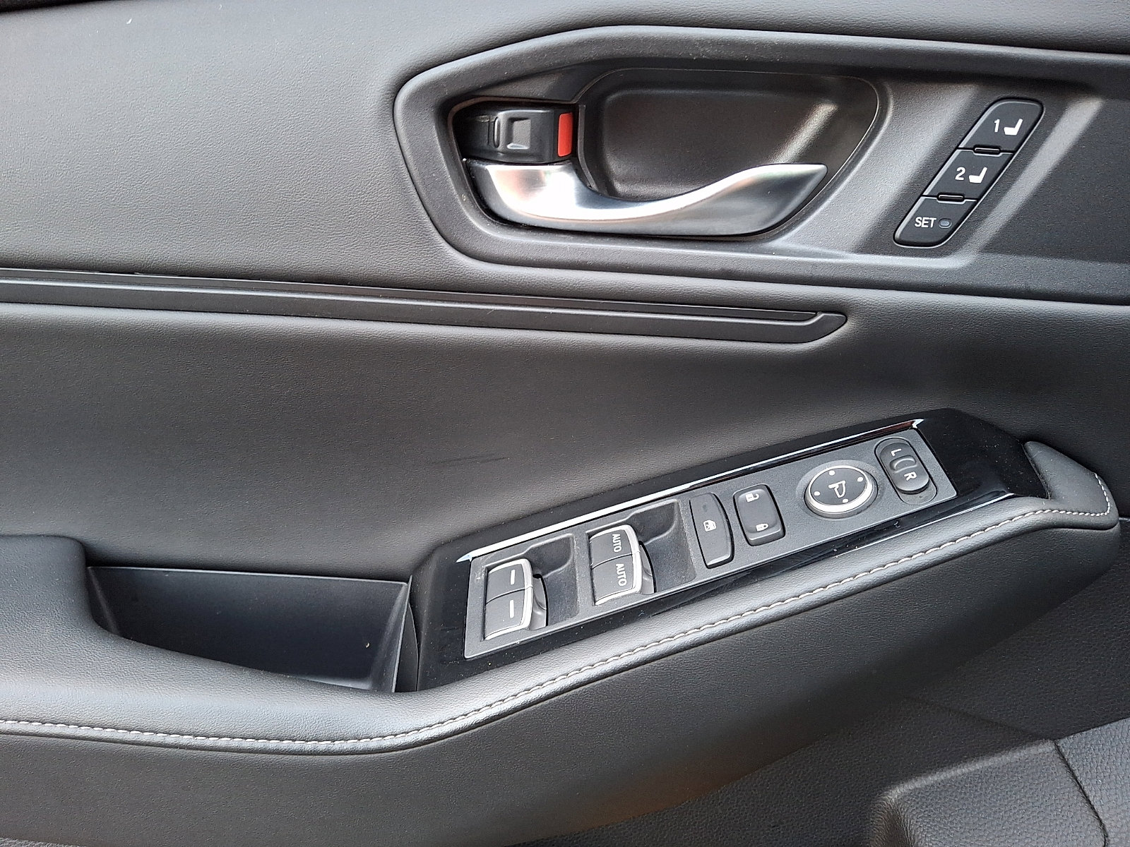 Used 2023 Honda Accord Touring image 13