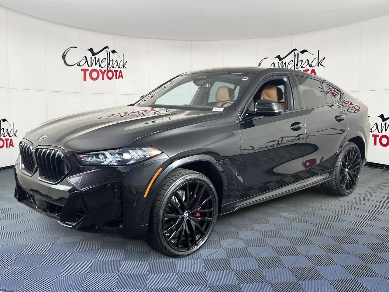 Used 2026 BMW X6 xDrive40i AWD/4WD image 2