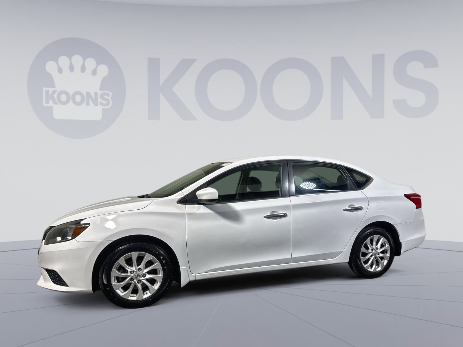 Used 2019 Nissan Sentra S w/ Appearance Package FWD image 2