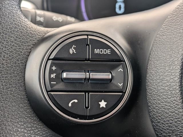 Used 2025 Kia Soul LX image 22