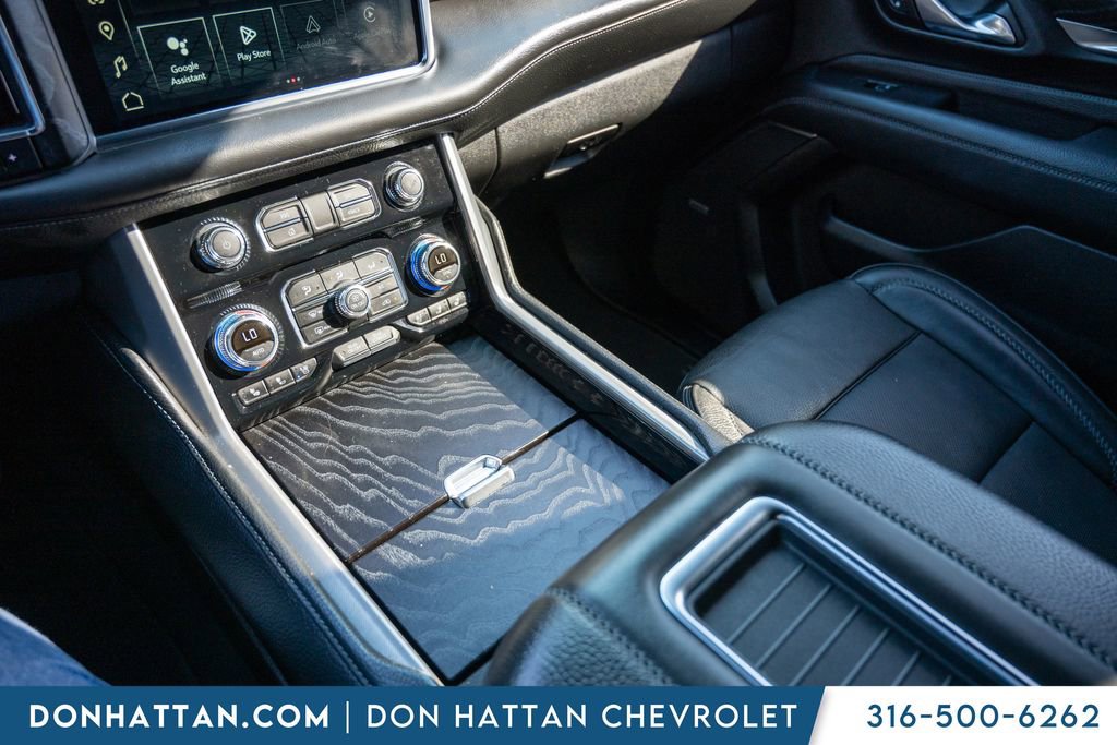 Used 2024 GMC Yukon XL Denali image 13
