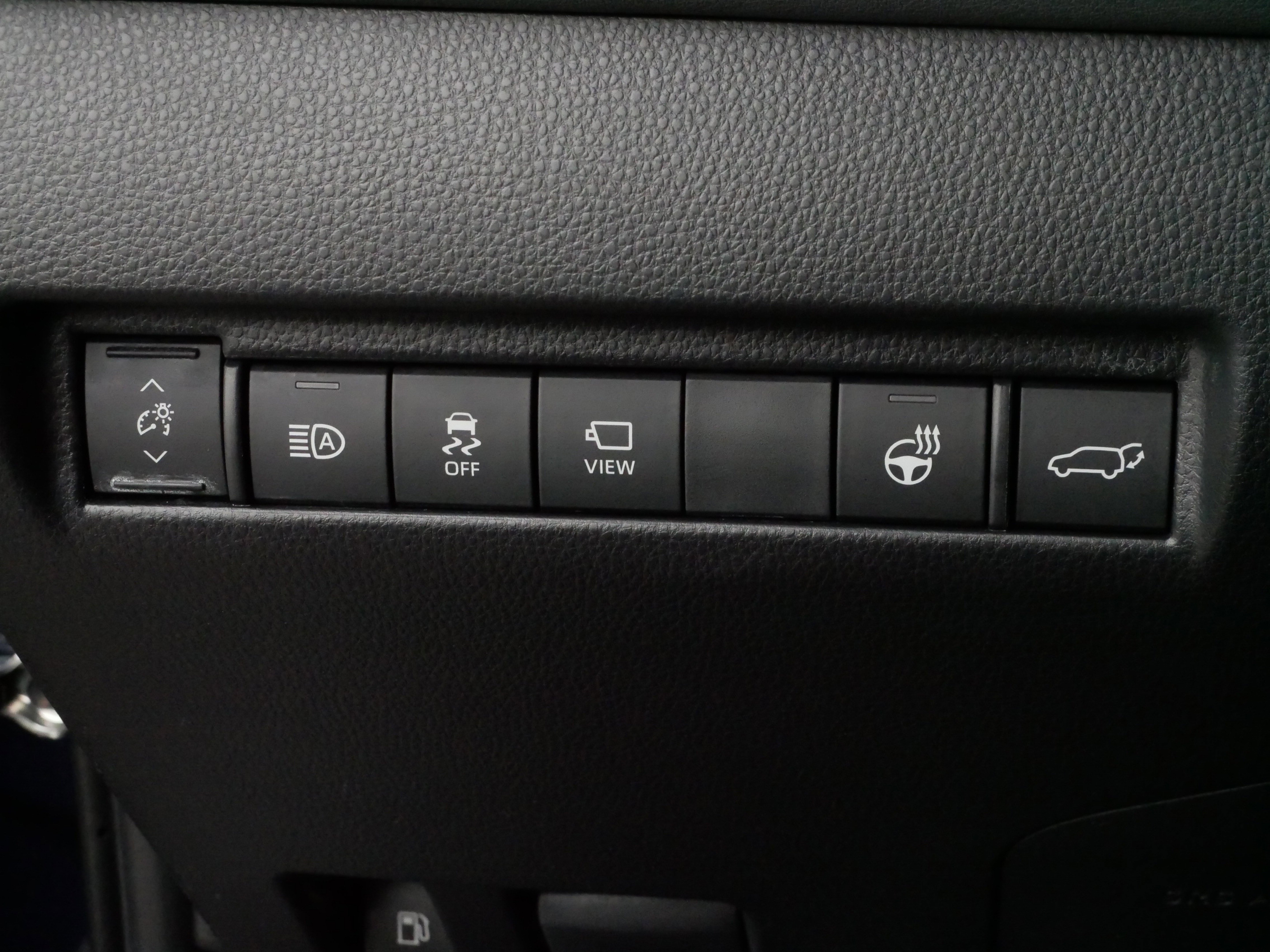 New 2024 Toyota Venza Limited image 27