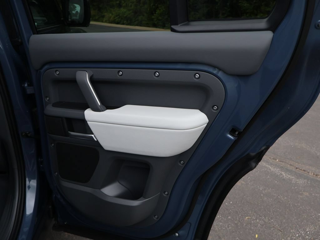 New 2026 Land Rover Defender 110 S AWD/4WD image 14
