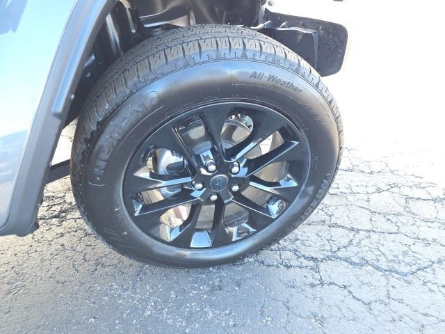 Used 2025 Jeep Wrangler Unlimited Sahara w/ Safety Group image 53