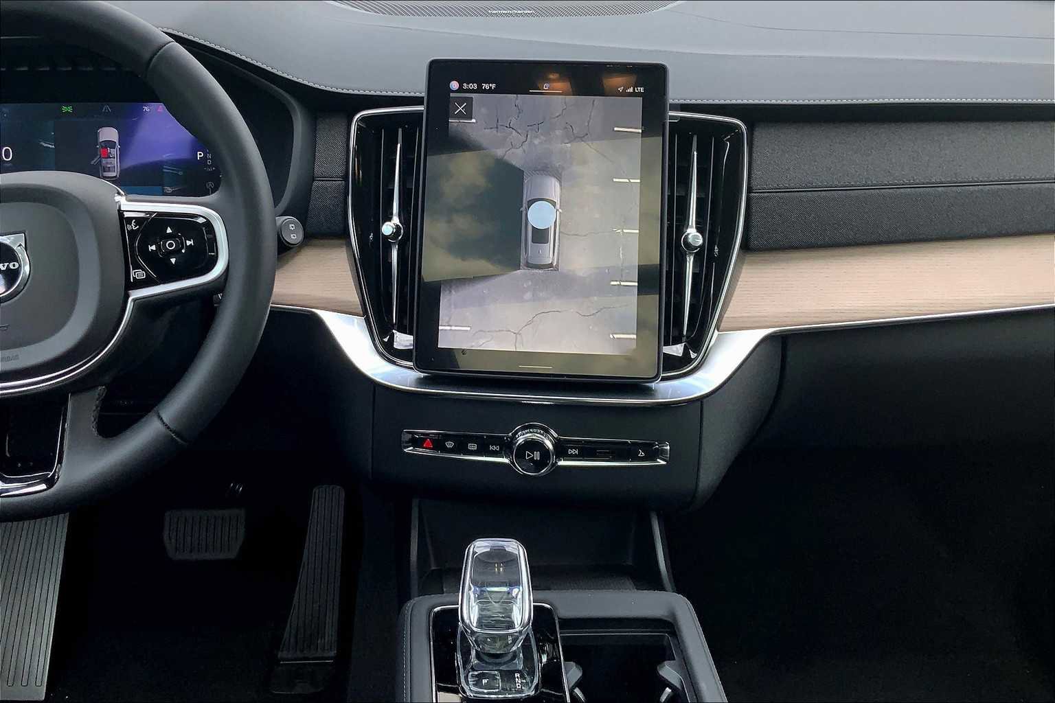 New 2025 Volvo XC90 B5 Plus image 8